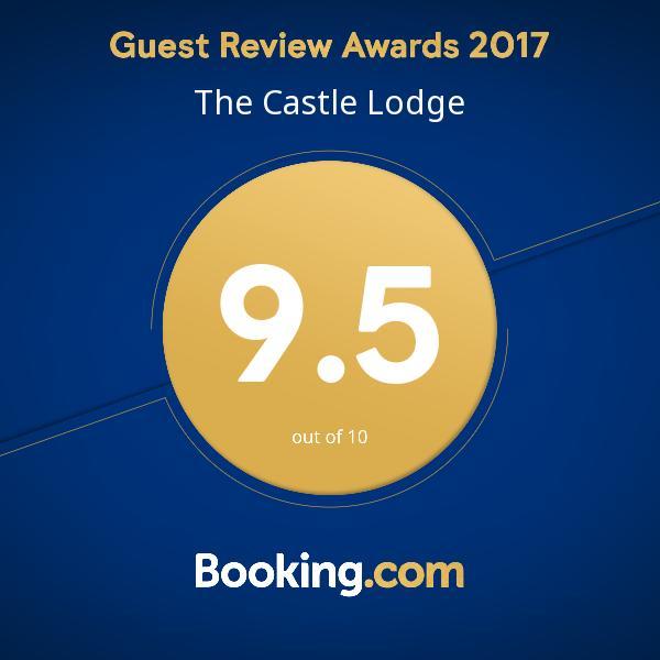 The Castle Lodge 特里迪格 外观 照片